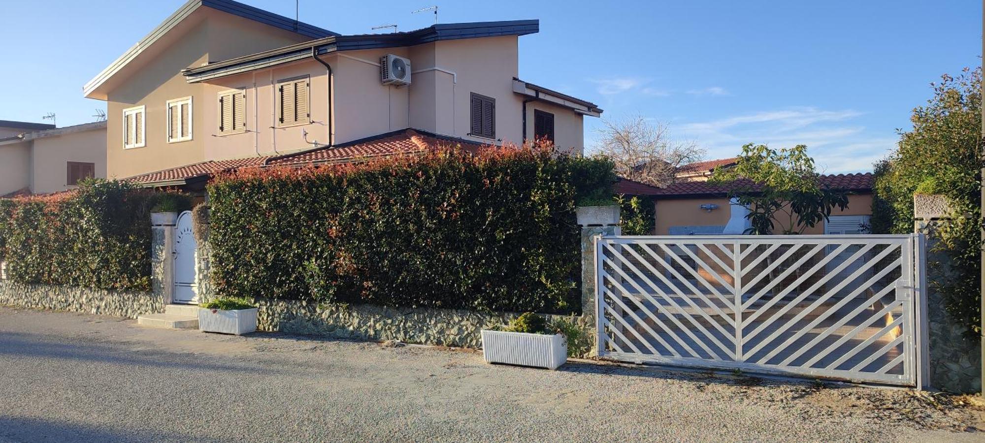 Villetta Aurora Villaggio Porto Ada A 2 Passi Dal Mare Pizzo  Exterior foto